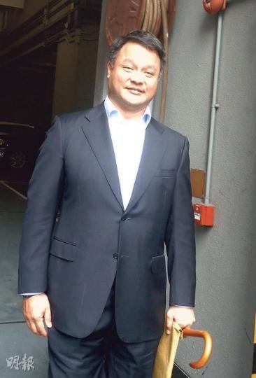 怡中航空服務（中國）有限公司行政總裁林以樂（圖），昨被裁定不小心駕駛等3罪不成立，他離開法庭時一臉輕鬆，並與律師團隊道別。（何海棠攝）
