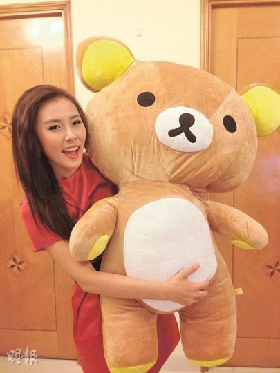 周嘉莉學唱歌及功夫,做個多才多藝的藝人。(攝影:娛樂組) 周嘉莉學唱歌及功夫,做個多才多藝的藝人。(攝影:娛樂組)