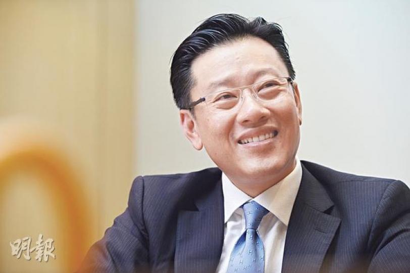 張一鳴認為,香港樓市已屆周期高位,建議投資者不要在錯誤時機入市,現時最好增持現金靜候機會。(鄧宗弘攝) 張一鳴認為,香港樓市已屆周期高位,建議投資者不要在錯誤時機入市,現時最好增持現金靜候機會。(鄧宗弘攝)