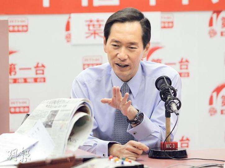 行政會議成員陳智思說,在香港任公職須向公眾透明,公眾不止「睇你一個」,亦會看官員的家人,這情况「不公平是不公平,但我想大家要接受」。 (李澤彤攝) 行政會議成員陳智思說,在香港任公職須向公眾透明,公眾不止「睇你一個」,亦會看官員的家人,這情况「不公平是不公平,但我想大家要接受」。 (李澤彤攝)