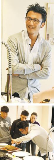 謝霆鋒廚藝精湛,工作人員大飽口福。(攝影﹕娛樂組) 陳坤與周迅老友鬼鬼,不時相約見面,現在男方更挺身為好友澄清緋聞。(微博圖片) 謝霆鋒廚藝精湛,工作人員大飽口福。(攝影﹕娛樂組) 陳坤與周迅老友鬼鬼,不時相約見面,現在男方更挺身為好友澄清緋聞。(微博圖片)