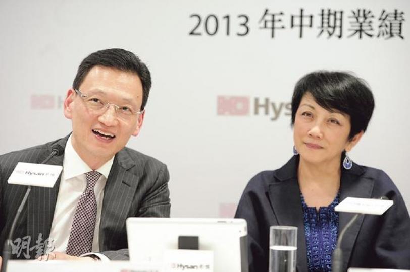 希慎廣場出租率增至93%,料可為希慎興業今年帶來可觀收入。圖為希慎行政總裁劉少全(左)和主席利蘊蓮。(尹錦恩攝) 希慎廣場出租率增至93%,料可為希慎興業今年帶來可觀收入。圖為希慎行政總裁劉少全(左)和主席利蘊蓮。(尹錦恩攝)