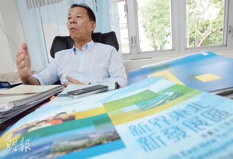 北區區議會副主席侯金林說,在新界東北發展上並不認同原居民和非原居民處於對立面,形容雙方只是訴求不同,原居民希望荒廢的土地可被徵收及獲得合理賠償,亦不介意發展,但非原居民則並不希望搬走,雙方是處於不同位置。(盧翊銘攝) 北區區議會副主席侯金林說,在新界東北發展上並不認同原居民和非原居民處於對立面,形容雙方只是訴求不同,原居民希望荒廢的土地可被徵收及獲得合理賠償,亦不介意發展,但非原居民則並不希望搬走,雙方是處於不同位置。(盧翊銘攝)