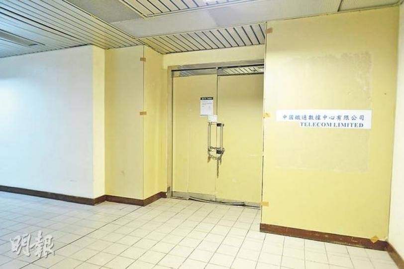 懷疑被騙的深圳廠商購入的南豐工業城中央大樓301單位（圖），買入時原本被「劏」成3個小單位，現時已合併成一個大單位。根據入稟狀，廠商購入的單位共有2881平方呎。（葉家豪攝）