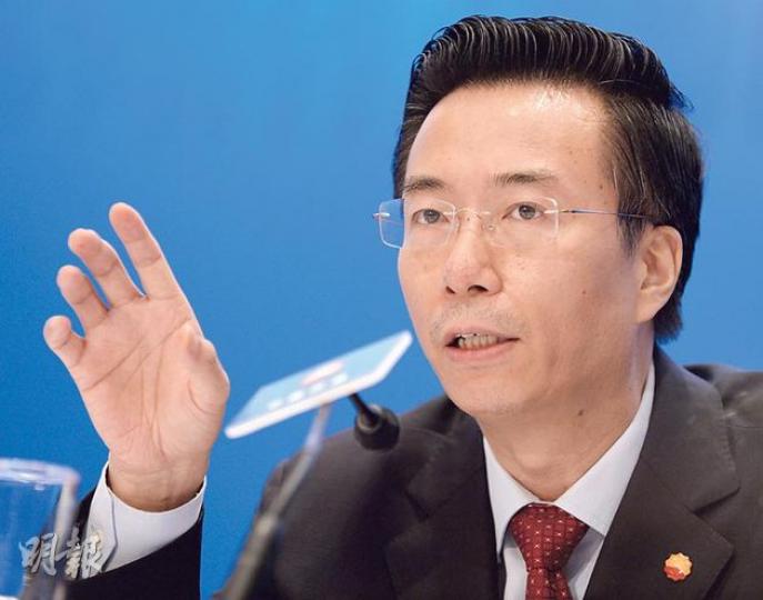 中石油總裁汪東進指,國內加氣價將令集團下半年增加100億元利潤。集團上半年天然氣業務錄得218.82億元人民幣利潤,但當中包括250億元一次性收益。(劉焌陶攝) 中石油總裁汪東進指,國內加氣價將令集團下半年增加100億元利潤。集團上半年天然氣業務錄得218.82億元人民幣利潤,但當中包括250億元一次性收益。(劉焌陶攝)