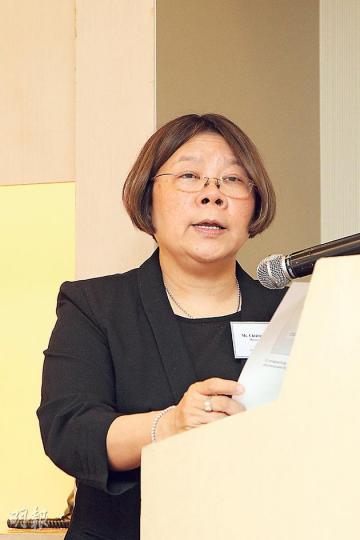 永旺董事總經理陳佩雯承認過去曾作錯誤投資,2011年中國經濟增長甚速令集團決定增開新店,但未料到之後兩年的經濟放緩,因而為業務帶來影響。(林俊源攝) 永旺董事總經理陳佩雯承認過去曾作錯誤投資,2011年中國經濟增長甚速令集團決定增開新店,但未料到之後兩年的經濟放緩,因而為業務帶來影響。(林俊源攝)