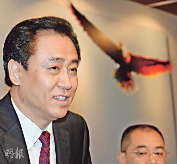 恒大中期錄得純利65.1億元人民幣,按年升15.8%。主席許家印(圖)雖有出席業績會,卻未發言。 (劉焌陶攝) 恒大中期錄得純利65.1億元人民幣,按年升15.8%。主席許家印(圖)雖有出席業績會,卻未發言。 (劉焌陶攝)