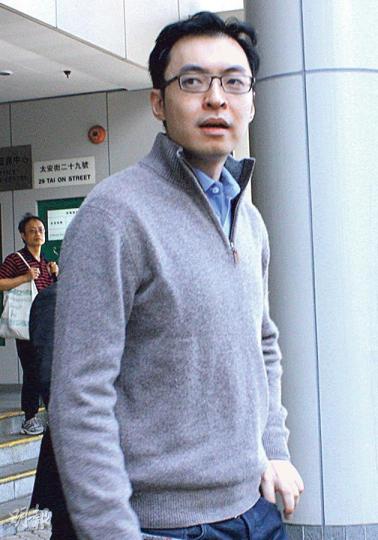 偉易達(VTech)主席黃子欣兒子黃以禮(圖)因停牌期間駕駛而被判囚兩個月,但暫准保釋。(洪寶瑩攝) 偉易達(VTech)主席黃子欣兒子黃以禮(圖)因停牌期間駕駛而被判囚兩個月,但暫准保釋。(洪寶瑩攝)