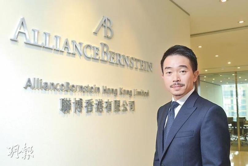 聯博香港副總裁兼固定收益團隊資深基金經理梁文偉表示,過去10年來統計數據顯示,美國高收益債券與美國國債之間表現的相關系數為-0.3,反而前者與標準普爾500指數相關性達0.7,即美國高收益債利率敏感度低,在加息周期下能錄得相對不錯的表現。(陳淑安攝) 聯博香港副總裁兼固定收益團隊資深基金經理梁文偉表示,過去10年來統計數據顯示,美國高收益債券與美國國債之間表現的相關系數為-0.3,反而前者與標準普爾500指數相關性達0.7,即美國高收益債利率敏感度低,在加息周期下能錄得相對不錯的表現。(陳淑安攝)