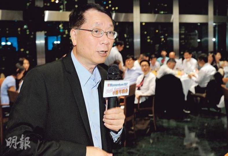 科大經濟系主任雷鼎鳴表示,在政策風險增加下,他對投資香港房產會採「減磅」策略。(尹錦恩攝) 科大經濟系主任雷鼎鳴表示,在政策風險增加下,他對投資香港房產會採「減磅」策略。(尹錦恩攝)