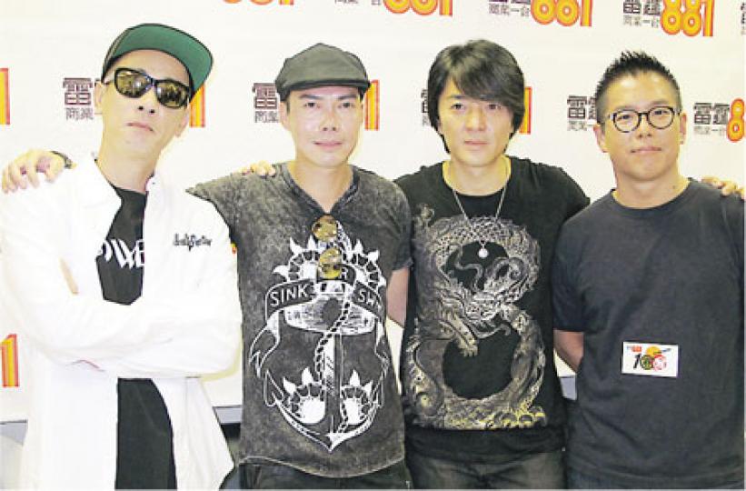 小春、謝天華、伊健及林曉峰呼籲入場睇騷觀眾穿黑色或灰色衫。(攝影/記者﹕孫慧莊) 小春、謝天華、伊健及林曉峰呼籲入場睇騷觀眾穿黑色或灰色衫。(攝影/記者﹕孫慧莊)