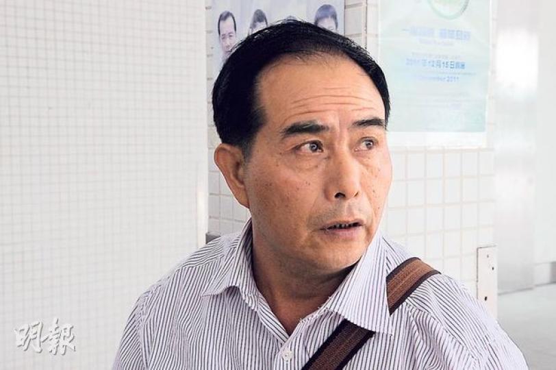 泰航上的內地乘客關先生形容,事發一刻氣流有如龍捲風般衝到,包圍飛機。(曾映妹攝)乘港航班機的北京遊客胡先生形容,氣流令飛機晃動逾1分鐘,空姐被拋至彈起,頭撞天花。(雲錦鋒攝) 泰航上的內地乘客關先生形容,事發一刻氣流有如龍捲風般衝到,包圍飛機。(曾映妹攝)乘港航班機的北京遊客胡先生形容,氣流令飛機晃動逾1分鐘,空姐被拋至彈起,頭撞天花。(雲錦鋒攝)