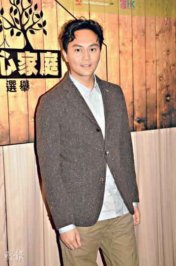 張智霖接受電視台訪問從來想用什麼語言都得。（攝影/記者：孫慧莊）