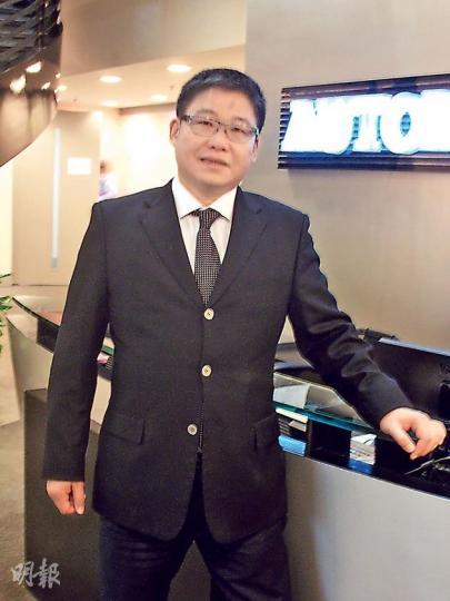 隨着澳門的新大型賭場於2015至2017年在路氹度假區相繼落成,自動系統行政總裁許永財預期這將帶來不少商機,並且期望集團可以達到雙位數字增長。(陳偉燊攝) 隨着澳門的新大型賭場於2015至2017年在路氹度假區相繼落成,自動系統行政總裁許永財預期這將帶來不少商機,並且期望集團可以達到雙位數字增長。(陳偉燊攝)