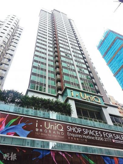 快將入伙的譽都,是新地首個「i•UniQ」精品系列樓盤,2011年中開售時極速沽清絕大部分單位。樓盤現約50伙放租,佔項目單位總數的43%,反映買家以投資者為主。(林可為攝) 快將入伙的譽都,是新地首個「i•UniQ」精品系列樓盤,2011年中開售時極速沽清絕大部分單位。樓盤現約50伙放租,佔項目單位總數的43%,反映買家以投資者為主。(林可為攝)