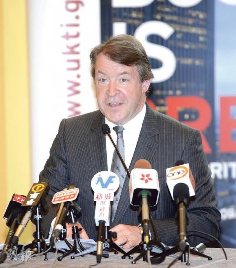 倫敦金融城市長葛若傑說,相信上海自貿區的試點會成功,但應不會對香港的人民幣業務形成威脅。(陳淑安攝) 倫敦金融城市長葛若傑說,相信上海自貿區的試點會成功,但應不會對香港的人民幣業務形成威脅。(陳淑安攝)