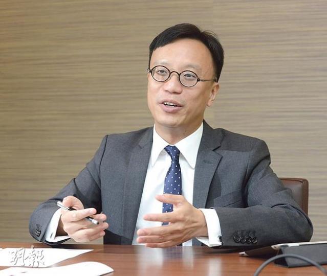 百達資產管理高級副總裁謝志豪稱,目前投資新興市場需格外審慎,新興國家貨幣未正式回穩之前,不宜增持新興市場股份。(陳淑安攝)貝萊德基金經理兼多元資產策略團隊成員衛仁安(Adam Ryan)稱,從股息增長前景來看,派息成為潮流的美股非常吸引。(李紹昌攝) 百達資產管理高級副總裁謝志豪稱,目前投資新興市場需格外審慎,新興國家貨幣未正式回穩之前,不宜增持新興市場股份。(陳淑安攝)貝萊德基金經理兼多元資產策略團隊成員衛仁安(Adam Ryan)稱,從股息增長前景來看,派息成為潮流的美股非常吸引。(李紹昌攝)