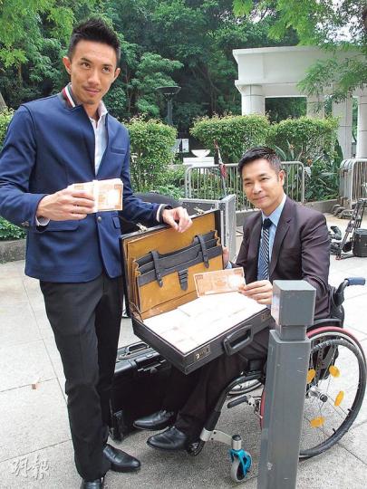 於劇中演殘障律師的郭晉安,與舊拍檔張繼聰合作駕輕就熟。(攝影/記者:鍾一虹)田蕊妮提議吳卓羲扮演強姦犯,又笑說聯想到吳卓羲扮女人似菲傭和黑人。(攝影/記者:鍾一虹) 於劇中演殘障律師的郭晉安,與舊拍檔張繼聰合作駕輕就熟。(攝影/記者:鍾一虹)田蕊妮提議吳卓羲扮演強姦犯,又笑說聯想到吳卓羲扮女人似菲傭和黑人。(攝影/記者:鍾一虹)