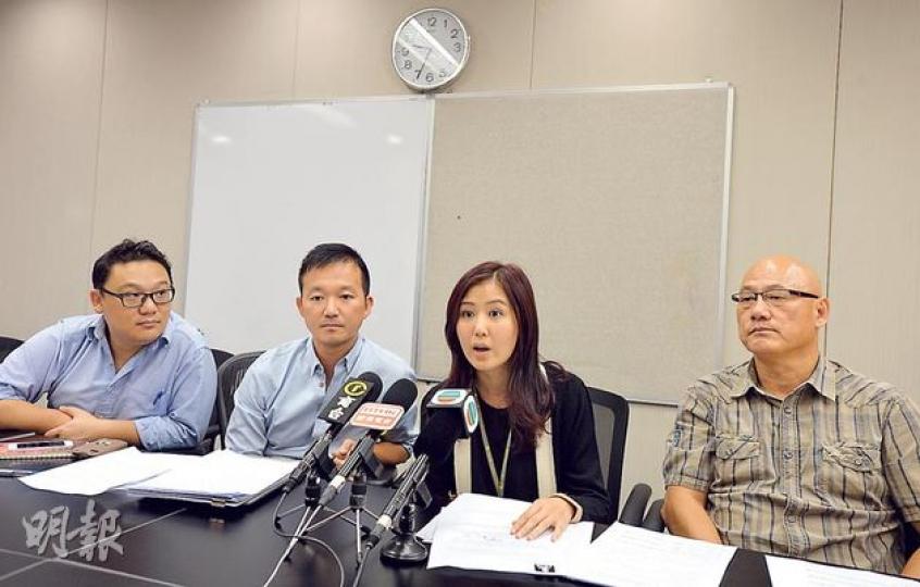 人民力量計劃提出私人條例草案，分三階段向菲律賓限發工作簽證，直至菲律賓政府就人質事件致歉，但多個政黨對建議有保留。右起﹕人力立法會議員陳偉業、主席袁彌明、立法會議員陳志全、成員劉嘉鴻。（盧翊銘攝）保安局長黎棟國說，限制菲傭來港工作的建議要小心考慮，因為會影響香港居民。（郭慶輝攝）