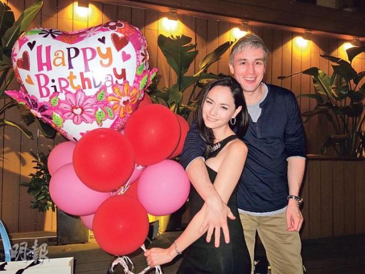 今年是Ana R.最後一個單身生日，故與未婚夫Brad好好慶祝。（攝影：孫華中）