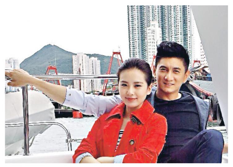 吳奇隆與劉詩詩拍劇拍出愛火花，認真甜蜜。（微博圖片）