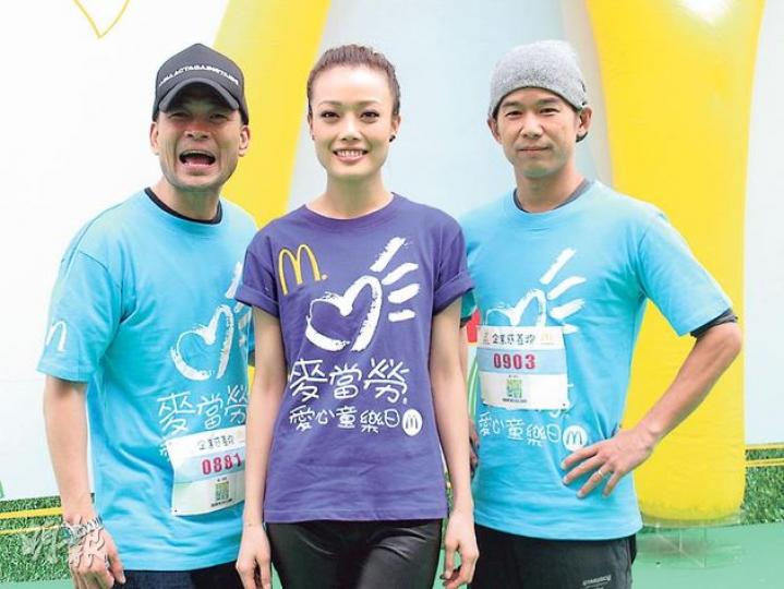 葛民輝（左起）、容祖兒及林海峰開心出席慈善活動，沒有湊成「嬲」字。（攝影/記者：鍾一虹）