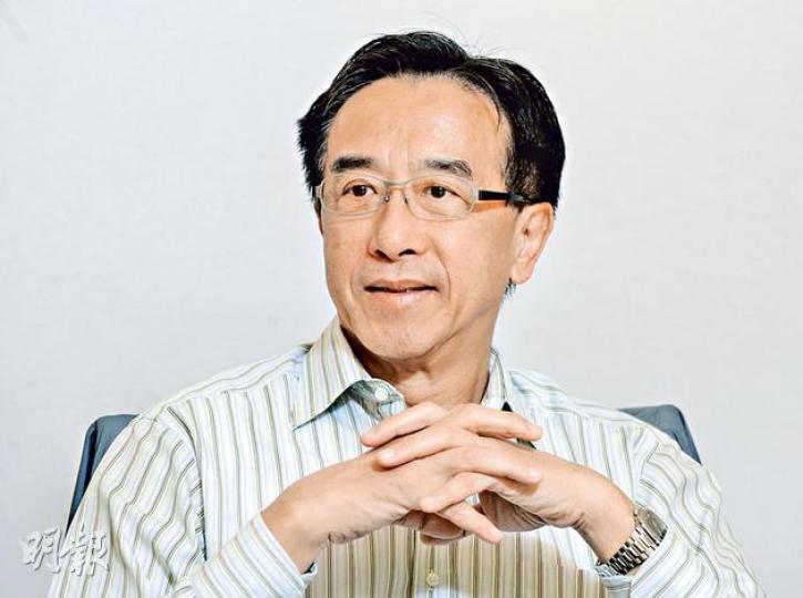 自由黨黨魁田北俊(圖)說,在免費電視發牌問題上,大部分商界也有切身感受,相信中產也支持該黨立場,呼籲政府應聽聽該黨意見,政策不要愈來愈「左」。(劉焌陶攝) 自由黨黨魁田北俊(圖)說,在免費電視發牌問題上,大部分商界也有切身感受,相信中產也支持該黨立場,呼籲政府應聽聽該黨意見,政策不要愈來愈「左」。(劉焌陶攝)