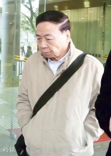 被告林志華(圖)昨得悉裁判官考慮判處即時監禁,神情黯然。(何海棠攝) 被告林志華(圖)昨得悉裁判官考慮判處即時監禁,神情黯然。(何海棠攝)