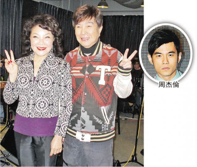 楊燕(左)與謝雷(右)為演唱會積極綵排。(攝影/記者:楊安莉)
楊燕(左)與謝雷(右)為演唱會積極綵排。(攝影/記者:楊安莉)