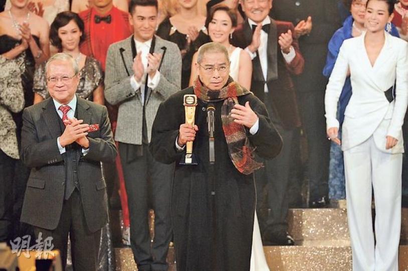劉兆銘錯口以「鵬主席」稱呼行政主席梁乃鵬。(攝影:鍾偉茵 林祖傑) 劉兆銘錯口以「鵬主席」稱呼行政主席梁乃鵬。(攝影:鍾偉茵 林祖傑)
