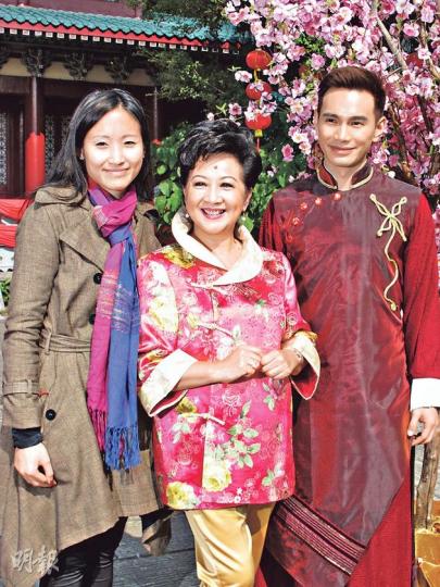 薛家燕與女兒石祐珊、「未來女婿」王梓軒相處得非常愉快。(攝影/記者:鍾一虹)湯盈盈早前趕拍《新抱喜相逢》非常辛苦,幸好之後去了旅行充電。(攝影/記者:鍾一虹) 薛家燕與女兒石祐珊、「未來女婿」王梓軒相處得非常愉快。(攝影/記者:鍾一虹)湯盈盈早前趕拍《新抱喜相逢》非常辛苦,幸好之後去了旅行充電。(攝影/記者:鍾一虹)