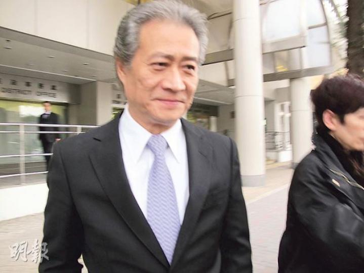 前立法局議員張人龍之子張德熙(圖)昨日承認駕駛私家車時超速,以及越過連續雙白線。(羅慧茵攝) 前立法局議員張人龍之子張德熙(圖)昨日承認駕駛私家車時超速,以及越過連續雙白線。(羅慧茵攝)