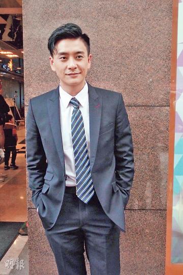 黃宗澤談到除夕在成都倒數,驚險又興奮。(攝影﹕梁迺楠)香香毋懼寒冷天氣,昨日性感現身,出席超市開幕活動。(攝影﹕梁迺楠) 黃宗澤談到除夕在成都倒數,驚險又興奮。(攝影﹕梁迺楠)香香毋懼寒冷天氣,昨日性感現身,出席超市開幕活動。(攝影﹕梁迺楠)