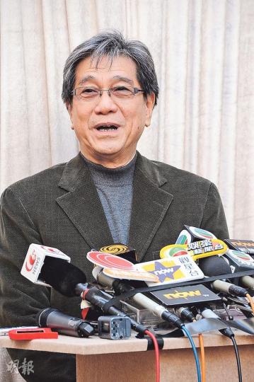 何守信捨不得六叔離開,難忘兩人單獨見面。(攝影:娛樂組) 何守信捨不得六叔離開,難忘兩人單獨見面。(攝影:娛樂組)