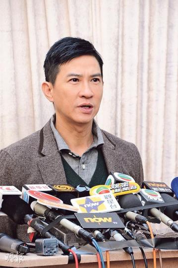 張家輝形容六叔是電影、電視界的梟雄,甚多功績。(攝影:娛樂組) 張家輝形容六叔是電影、電視界的梟雄,甚多功績。(攝影:娛樂組)