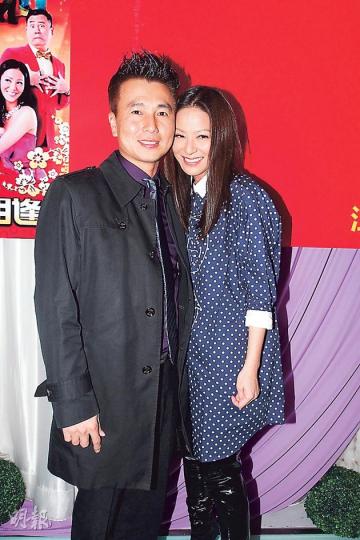 滕麗名與老公當眾咀嘴，非常恩愛。（攝影/記者：梁迺楠）（攝影/記者：梁迺楠）