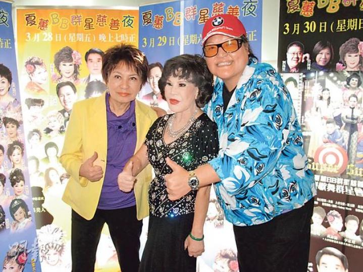 黃夏蕙首次擔正開演唱會感到緊張，幸好有余慕蓮、魯芬助陣。（攝影/記者：鍾一虹）