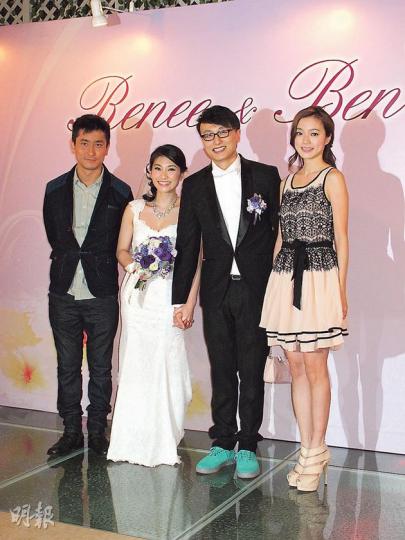 范振鋒(左一)與太太李思欣(右一)到賀杜浚斌與新娘Renee。(攝影/記者:楊安莉) 范振鋒(左一)與太太李思欣(右一)到賀杜浚斌與新娘Renee。(攝影/記者:楊安莉)
