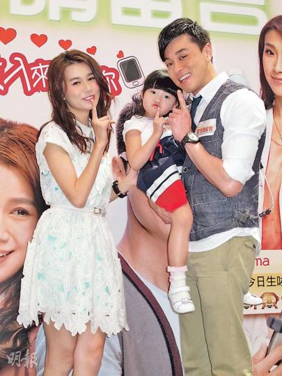 黃翠如、黃浩然跟小演員一起宣傳新劇。(攝影/記者﹕林蘊兒)洪永城表示跟黃翠如第一次拍咀戲沒有緊張及尷尬感覺。(攝影/記者﹕林蘊兒) 黃翠如、黃浩然跟小演員一起宣傳新劇。(攝影/記者﹕林蘊兒)洪永城表示跟黃翠如第一次拍咀戲沒有緊張及尷尬感覺。(攝影/記者﹕林蘊兒)