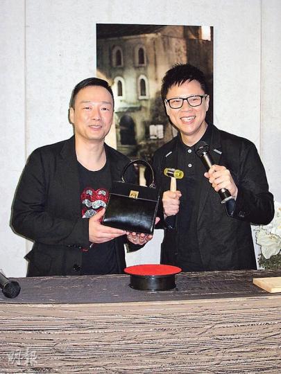 陳志雲瞓身支持好友王喜的二手店。(攝影/記者:鍾一虹) 陳志雲瞓身支持好友王喜的二手店。(攝影/記者:鍾一虹)