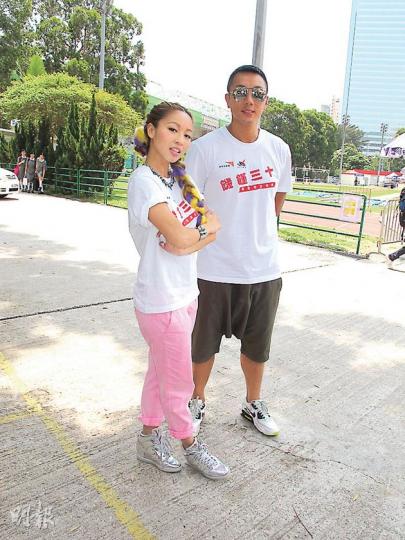 過氣情侶劉浩龍、鄭融大方合照不尷尬。(攝影/記者:楊安莉) 過氣情侶劉浩龍、鄭融大方合照不尷尬。(攝影/記者:楊安莉)