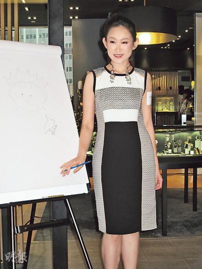 王菀之即席表演畫功，但她稱未必親自設計婚戒。（攝影/記者：林蘊兒）