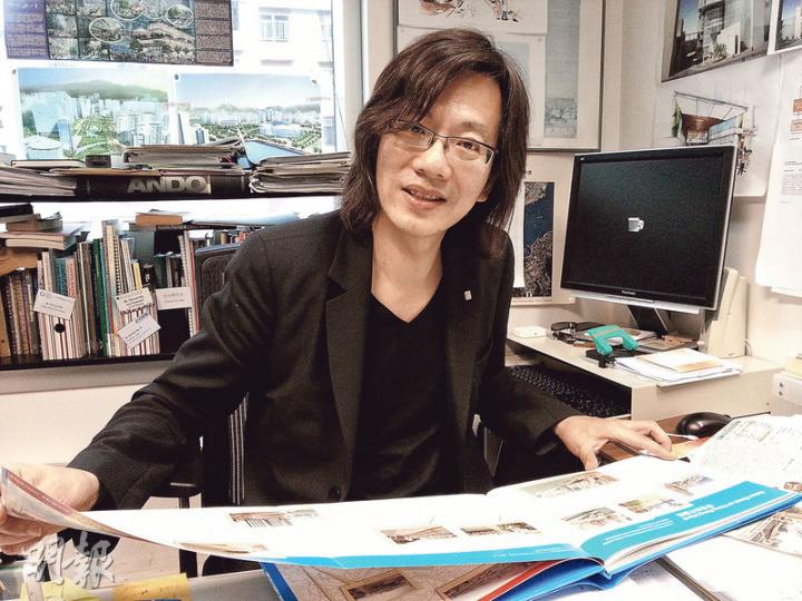 海濱事務委員會公眾參與核心小組主席吳永順(圖)認為,近年海濱發展有進展,冀將來的管理局把海濱建設成「香港人的海濱」,亦不再將海濱當作「公園式」管理及發展。(岑詠欣攝) 海濱事務委員會公眾參與核心小組主席吳永順(圖)認為,近年海濱發展有進展,冀將來的管理局把海濱建設成「香港人的海濱」,亦不再將海濱當作「公園式」管理及發展。(岑詠欣攝)