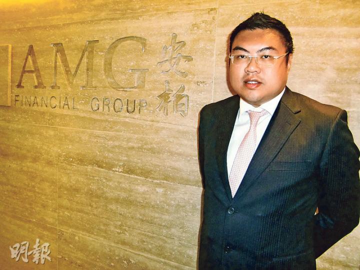 安柏環球投資顧問投資總監梁偉民認為,下半年本港低息環境仍會持續,故本港股市近日下跌對樓市的不利影響料有限。(葉創成攝) 安柏環球投資顧問投資總監梁偉民認為,下半年本港低息環境仍會持續,故本港股市近日下跌對樓市的不利影響料有限。(葉創成攝)