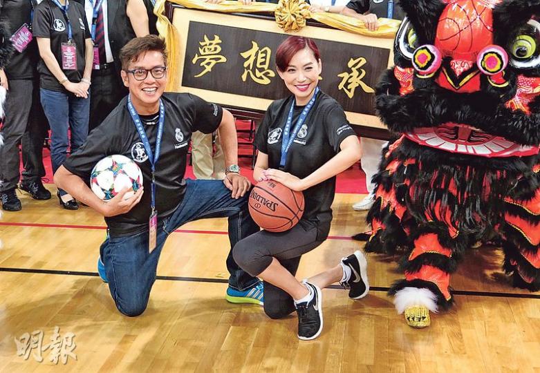 譚詠麟與鄺美雲同是愛運動的人。(攝影/記者:孫慧莊) 譚詠麟與鄺美雲同是愛運動的人。(攝影/記者:孫慧莊)