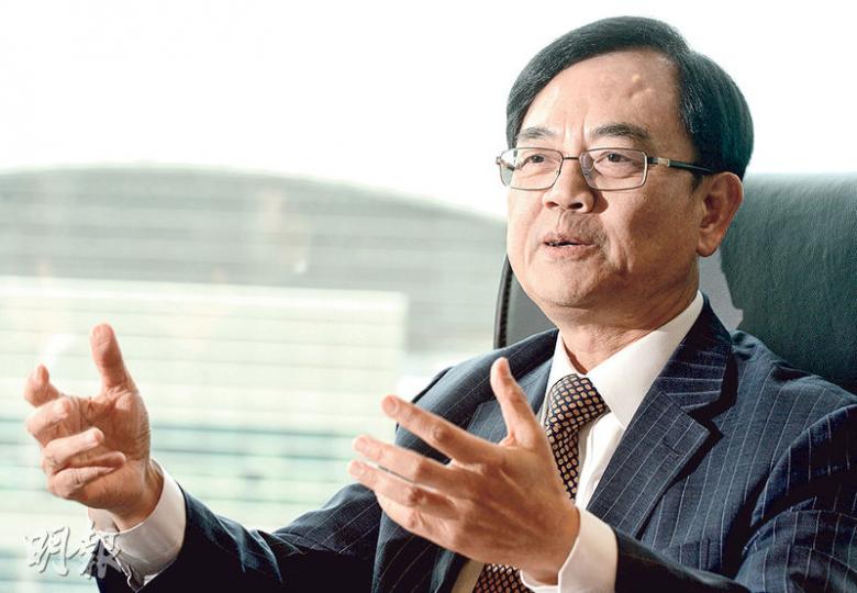 香港科技園公司行政總裁馬錦星認為,本港可發展「再工業化」研發精密工程和生物醫學等,並承認科技園過去沒善用3個工業邨用地,已向政府建議修訂進駐條件,優先吸納對本港經濟有持續增長的創科產業。(劉焌陶攝) 香港科技園公司行政總裁馬錦星認為,本港可發展「再工業化」研發精密工程和生物醫學等,並承認科技園過去沒善用3個工業邨用地,已向政府建議修訂進駐條件,優先吸納對本港經濟有持續增長的創科產業。(劉焌陶攝)