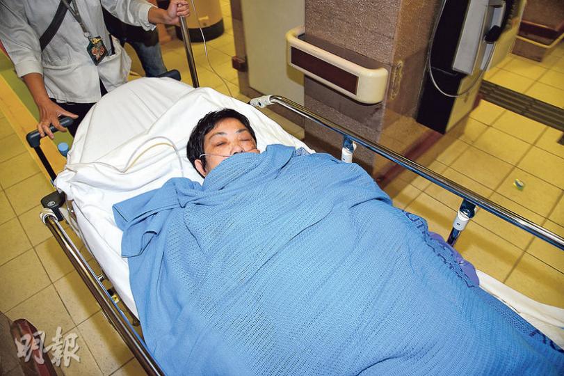 遭丈夫淋松節水縱火燒傷的女事主,清醒送院治理後,現情况穩定留院。(蔡方山攝) 遭丈夫淋松節水縱火燒傷的女事主,清醒送院治理後,現情况穩定留院。(蔡方山攝)
