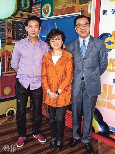 張德蘭(中)跟楊立門(左)將於10月合作演出,相信丈夫楊偉誠(右)定會捧場。(攝影/記者:柯美) 張德蘭(中)跟楊立門(左)將於10月合作演出,相信丈夫楊偉誠(右)定會捧場。(攝影/記者:柯美)