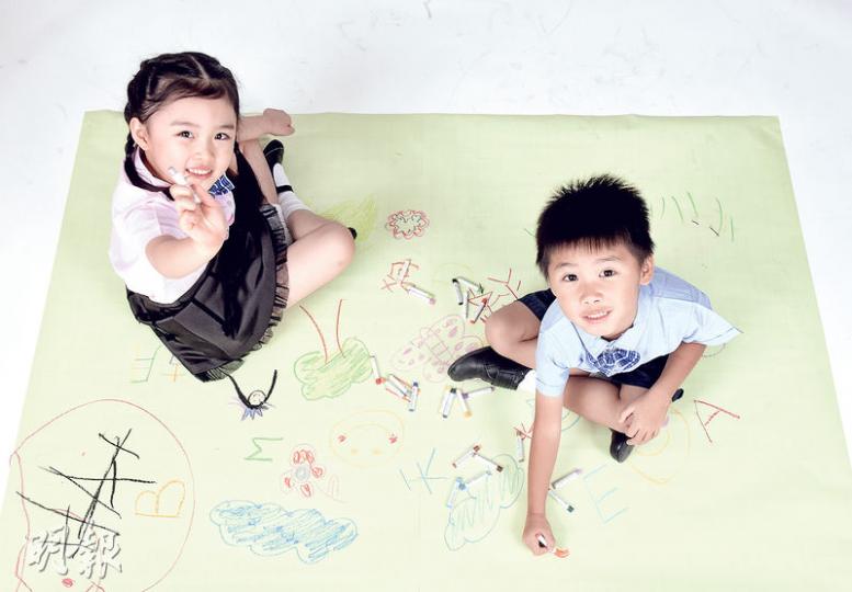 升上小學,幼稚園學生頓變成「大個女大個仔」,家長宜給予他們多點信心和耐性去適應。(陳淑安攝) 升上小學,幼稚園學生頓變成「大個女大個仔」,家長宜給予他們多點信心和耐性去適應。(陳淑安攝)