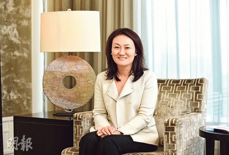 瑞信私人銀行及財富管理部大中華股票研究部主管謝琳認為,人民幣前周貶值約3%,本來有利內地提升出口競爭力,惟隨着亞洲各國貨幣跟隨貶值,人民幣進一步貶值壓力仍然揮之不去。(陳淑安攝)
瑞信私人銀行及財富管理部大中華股票研究部主管謝琳認為,人民幣前周貶值約3%,本來有利內地提升出口競爭力,惟隨着亞洲各國貨幣跟隨貶值,人民幣進一步貶值壓力仍然揮之不去。(陳淑安攝)